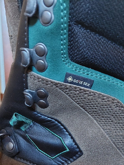 Scarponi trekking La Sportiva tg. 43 usati
