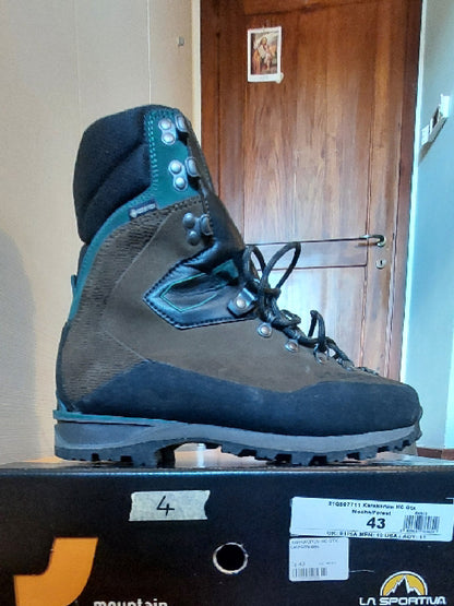 Scarponi trekking La Sportiva tg. 43 usati