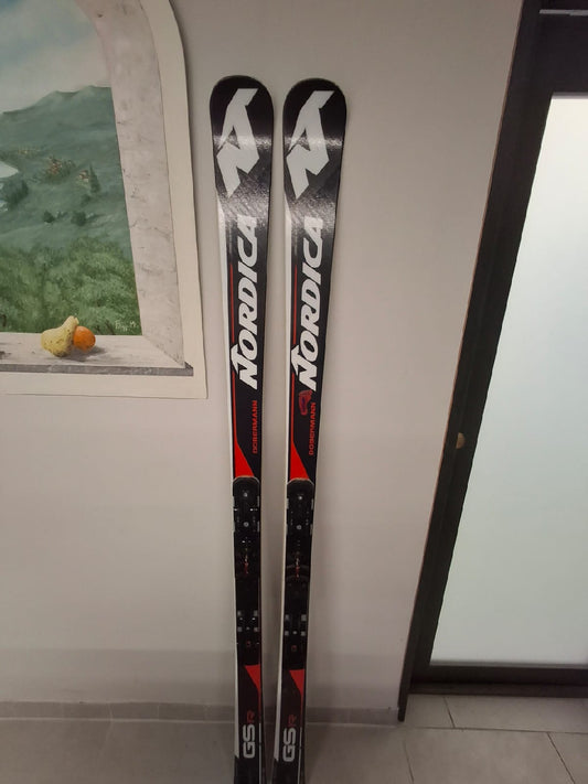 Sci Nordica GSR dobermann 182 cm r>23 usati