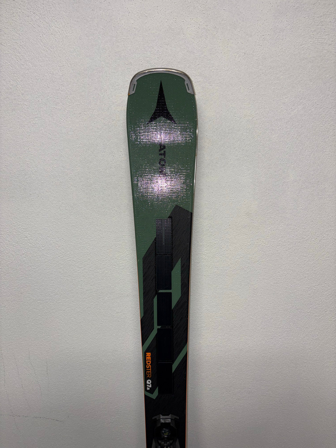 Atomic Redster Q7.8 Revoshock C 166 cm + MI 12 GW