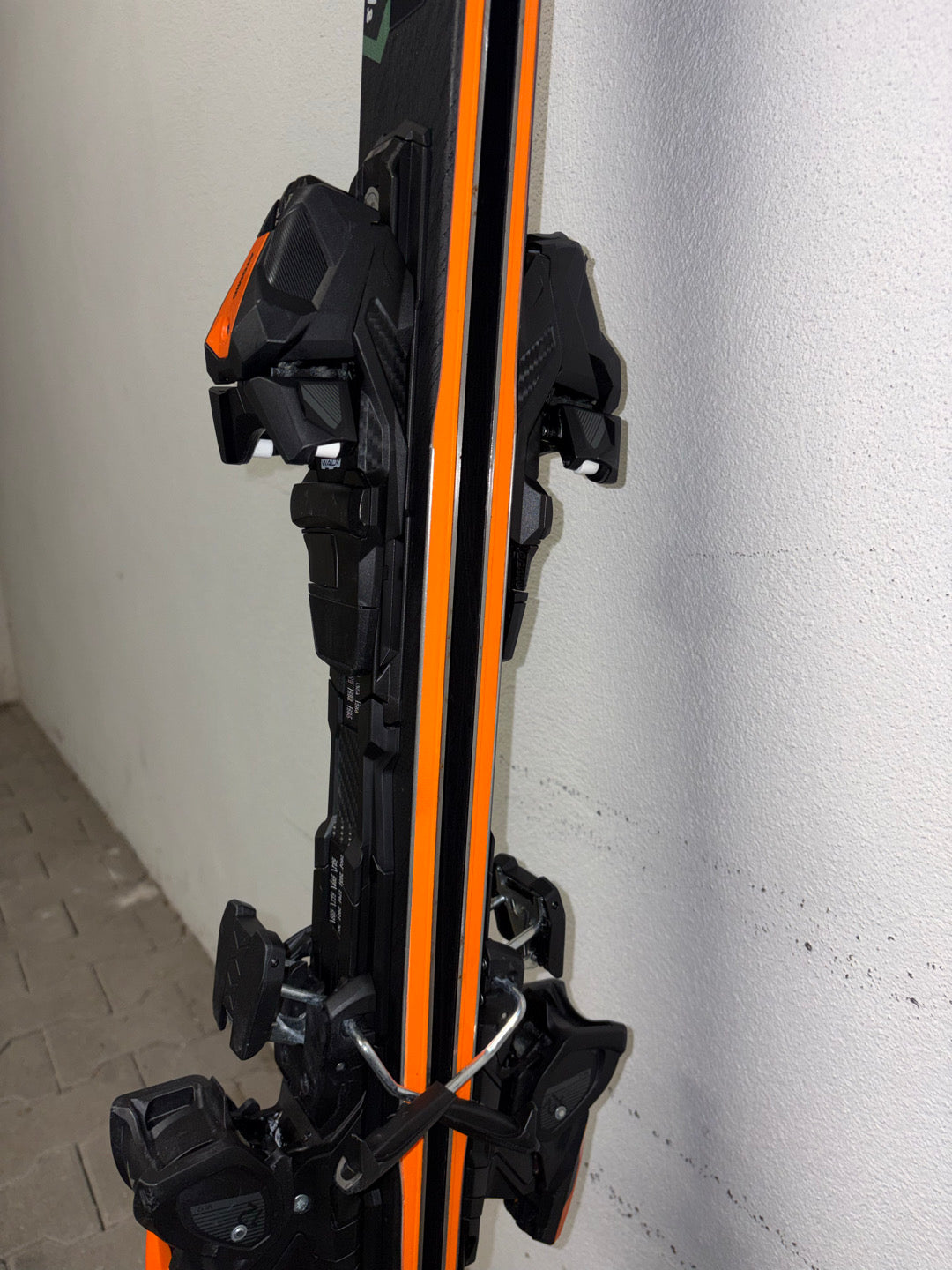 Atomic Redster Q7.8 Revoshock C 166 cm + MI 12 GW