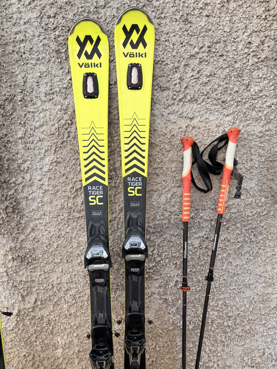 Sci Völkl Racetiger SC 150 cm r10.5 + attacchi marker usati