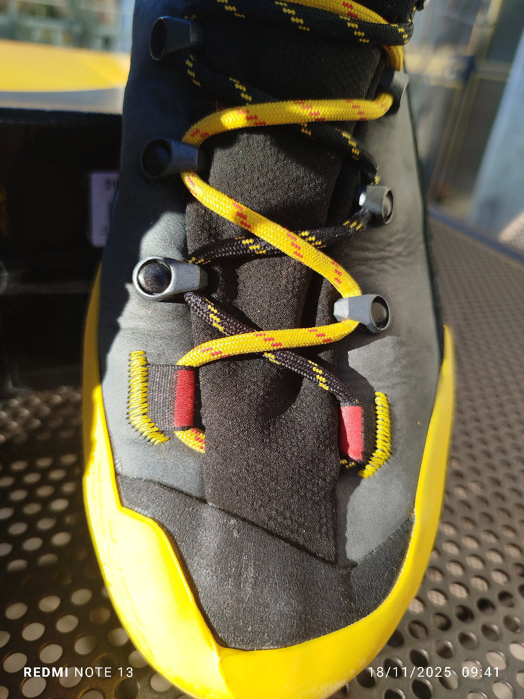 Scarponi La Sportiva Aequilibrium LT GTX tg. 45 usati