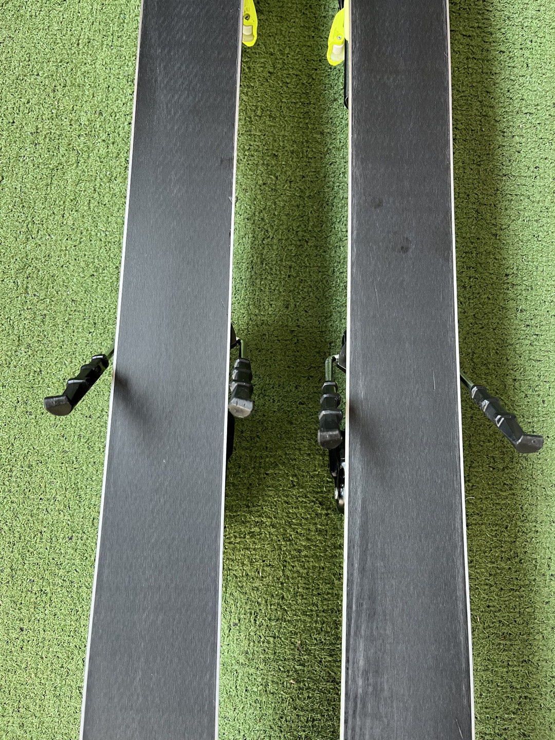 Sci Head e-speed 170 cm r15.9 usati