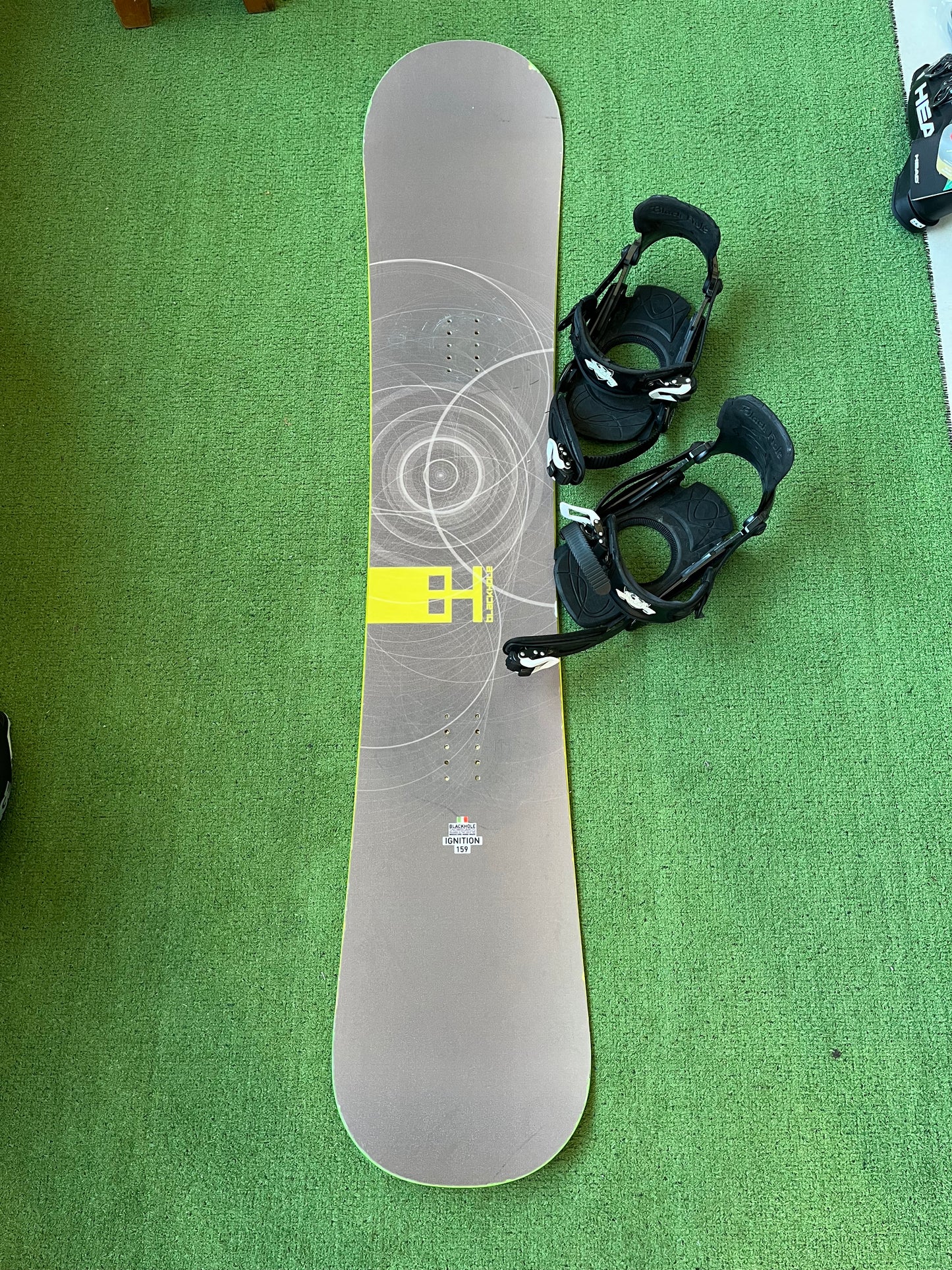 Snowboard Blackhole Ignition 159 + attacchi blackhole usato