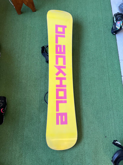 Snowboard Blackhole Ignition 153 + attacchi blackhole usato