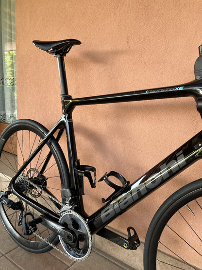 Bici da corsa Bianchi Infinito XE Sram Rival tg. XL usata