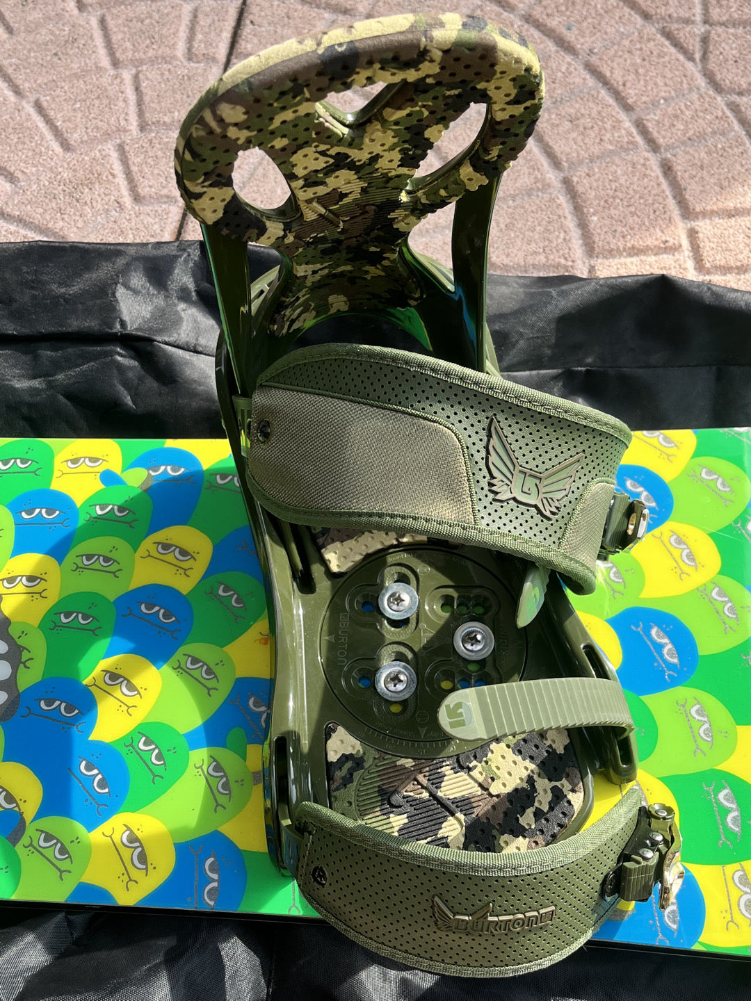 tavola snowboard 150cm Burton con attacchi e borsa USATA