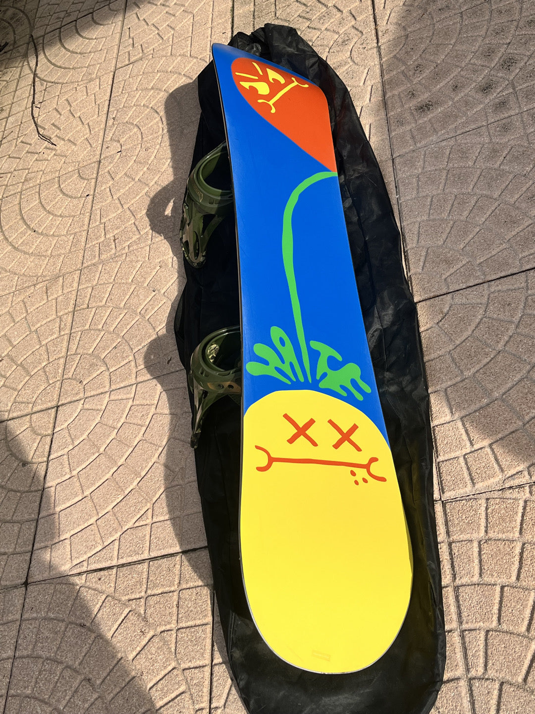 tavola snowboard 150cm Burton con attacchi e borsa USATA