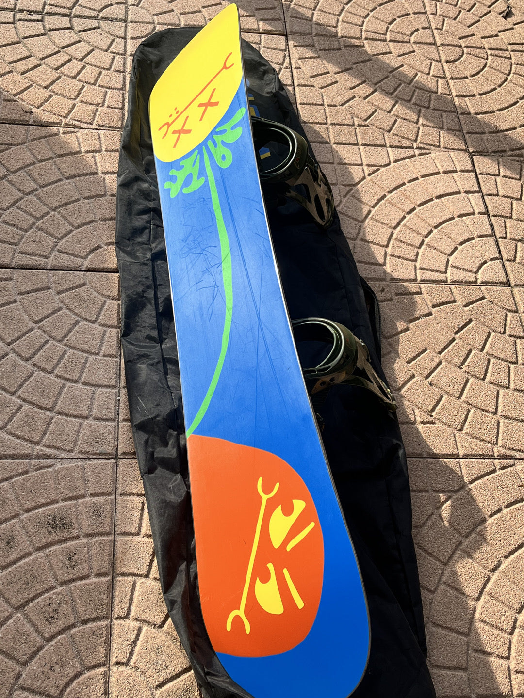 tavola snowboard 150cm Burton con attacchi e borsa USATA