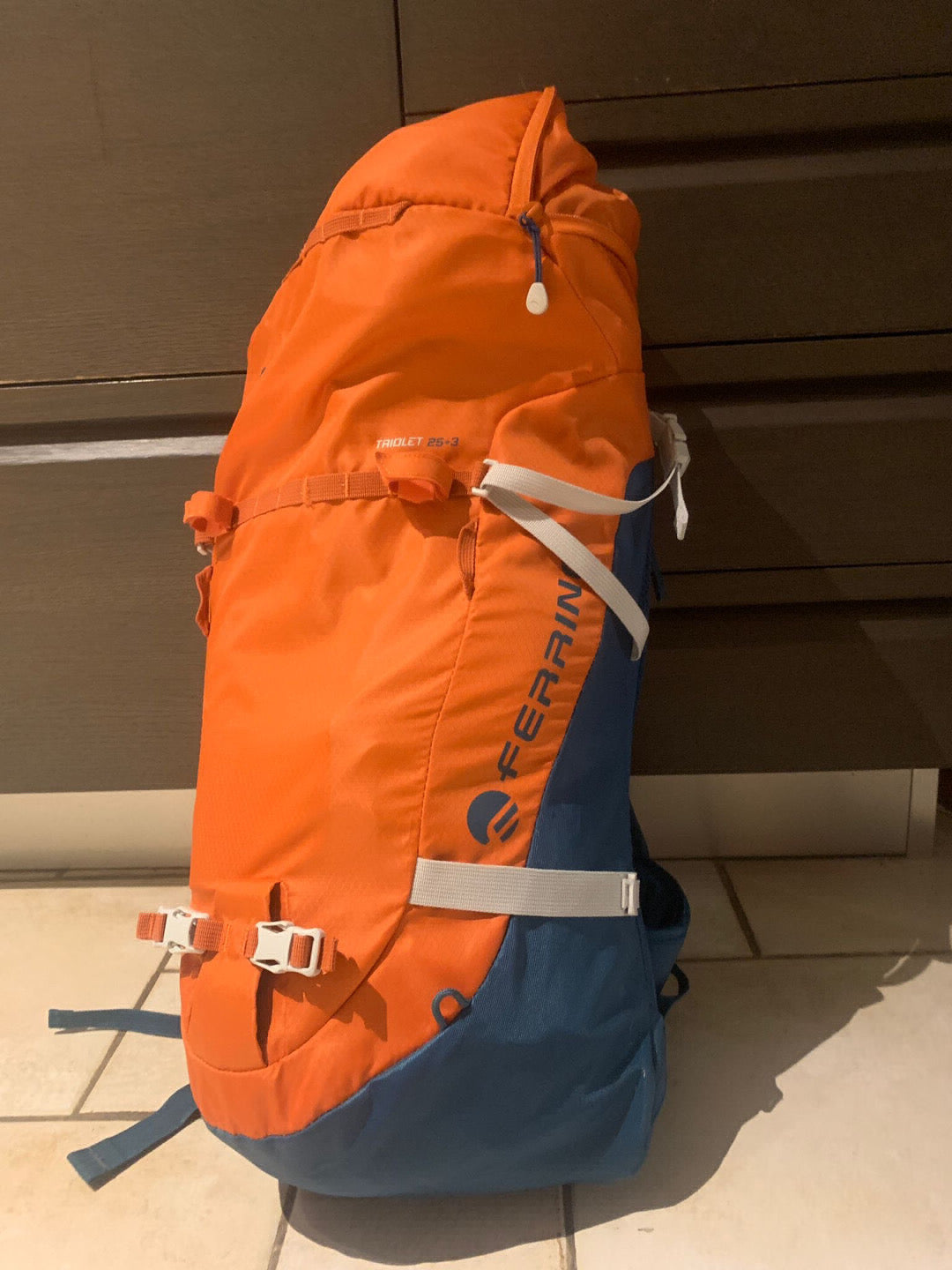 Kit completo arrampicata (NUOVO) + Zaino Ferrino + Corda 70m + Rinvii + Grigri
