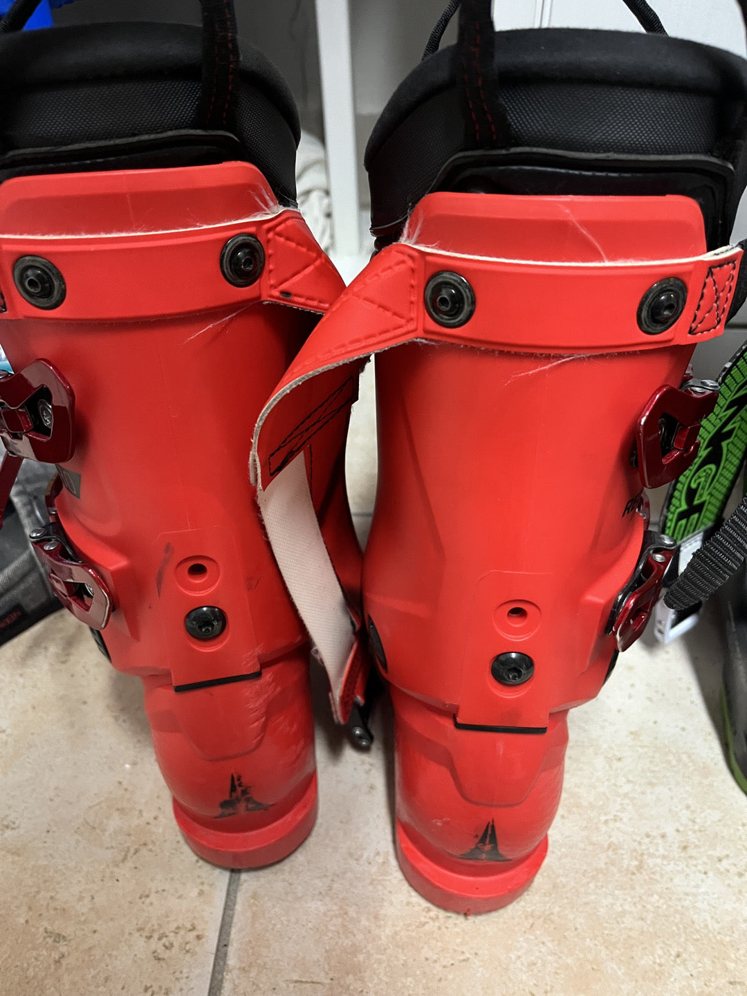 SCARPONI ATOMIC 130 Flex Usati