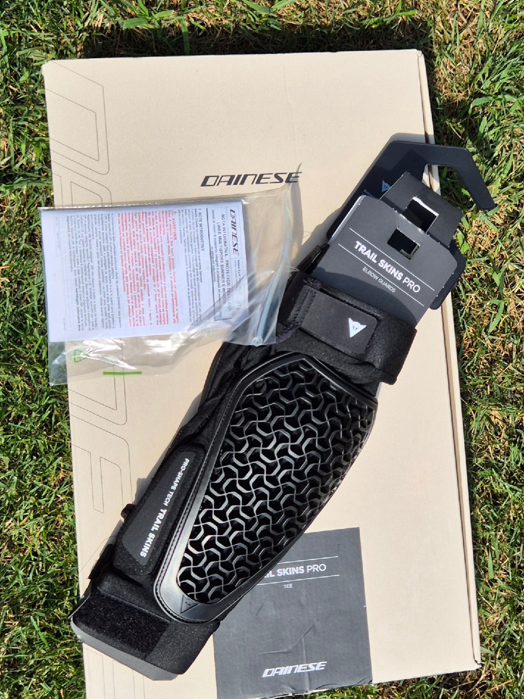 Gomitiere MTB Dainese TRAIL SKINS PRO Elabow Guards nuove
