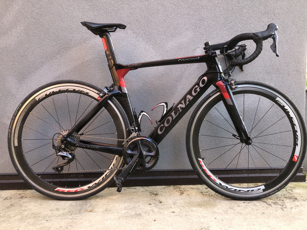 Bici corsa Colnago Concept Usata