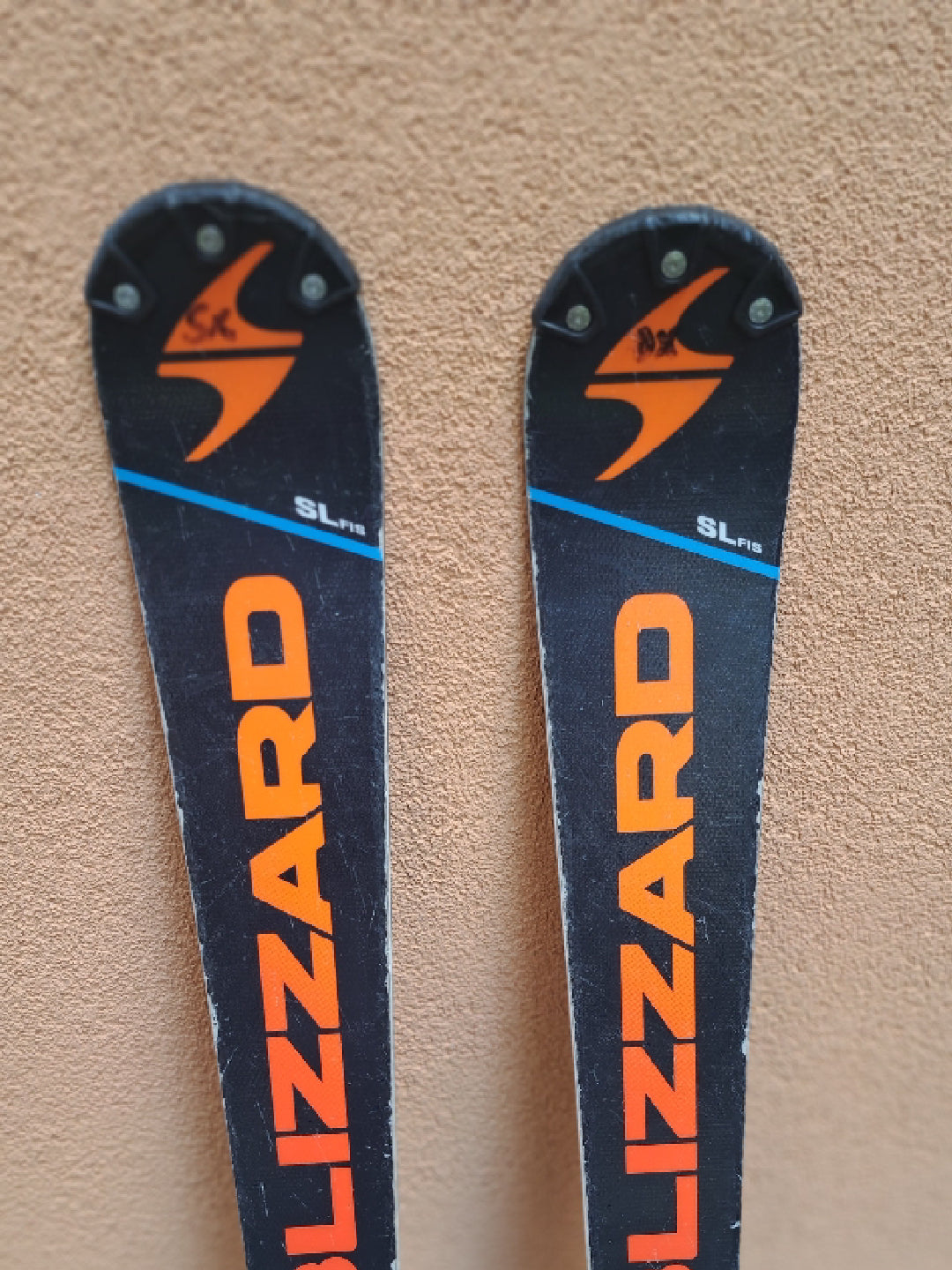 sci SL Blizzard 143cm junior usati