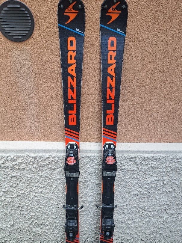 sci SL Blizzard 143cm junior usati