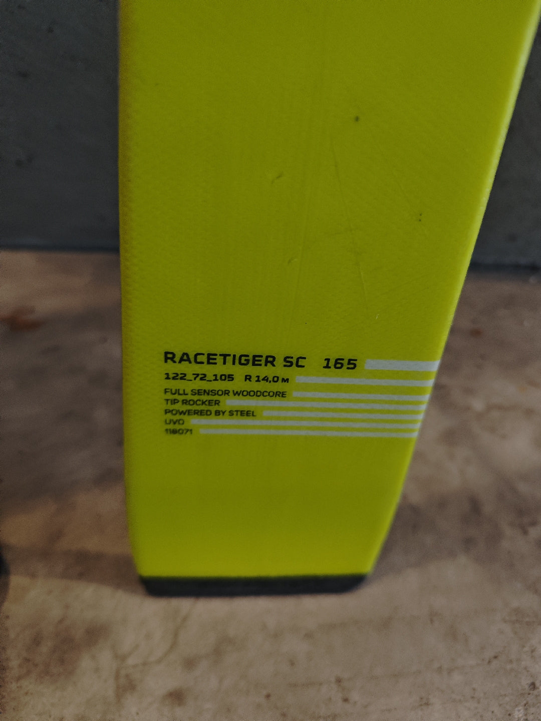 sci Völkl Racetiger SC 165cm r14 usato