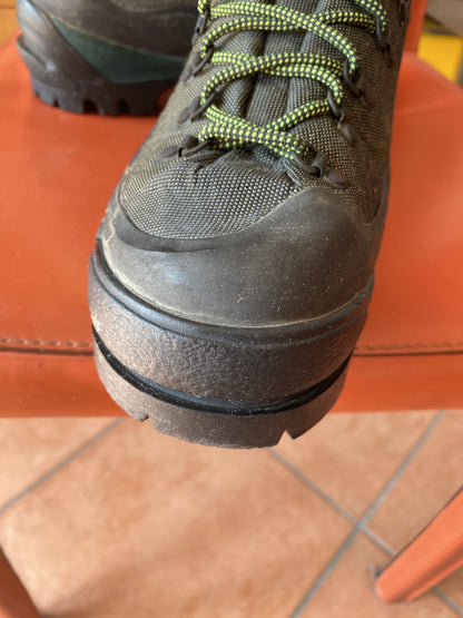 Scarponi GARMONT tg 41.5 ramponabili Gore-Tex