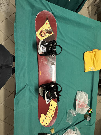 Tavola snowboard spider 148cm usata