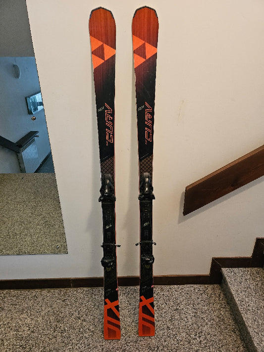 Sci Fisher RC4 The Curv DTX 178cm r17 usato