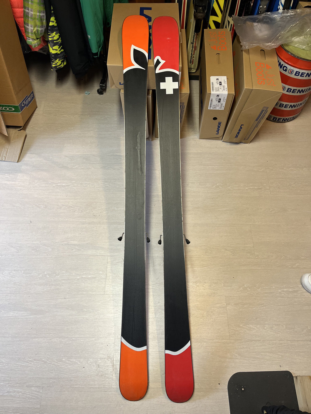 Sci Movement twin-tip Fat Line 185cm usati poco