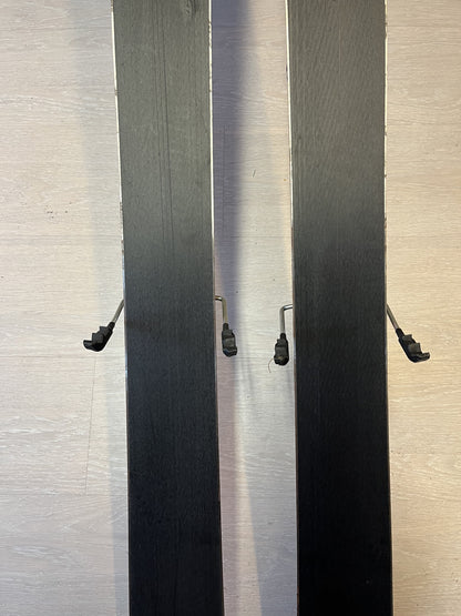 Sci Movement twin-tip Fat Line 185cm usati poco