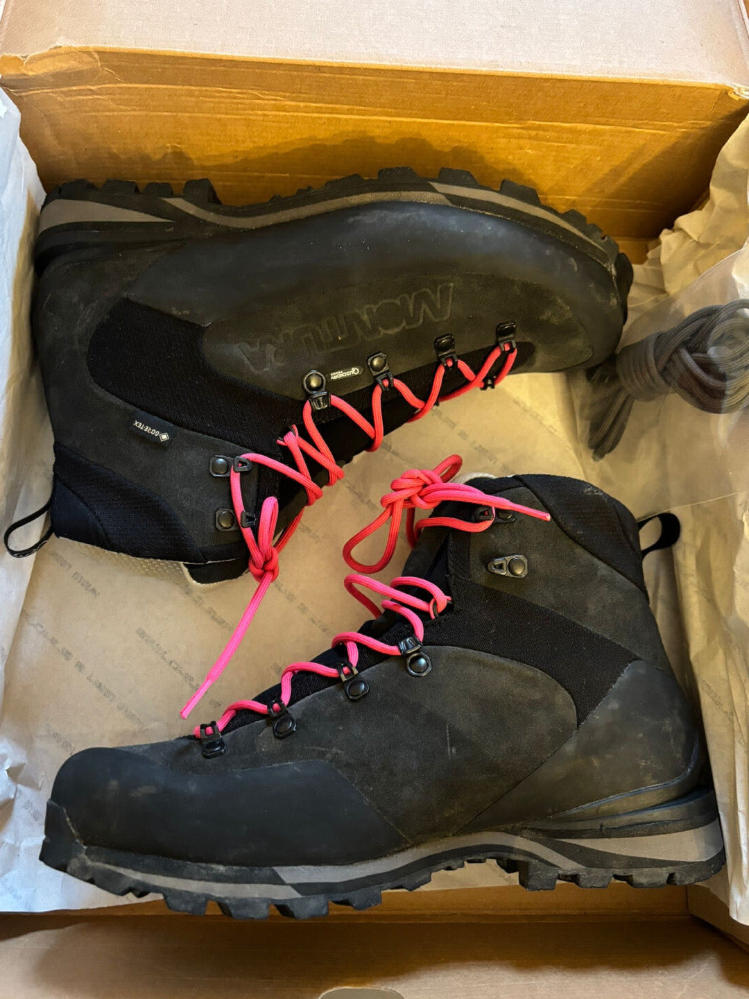 Scarponi da Trekking Montura Dolomia GTX donna tg 41 usati