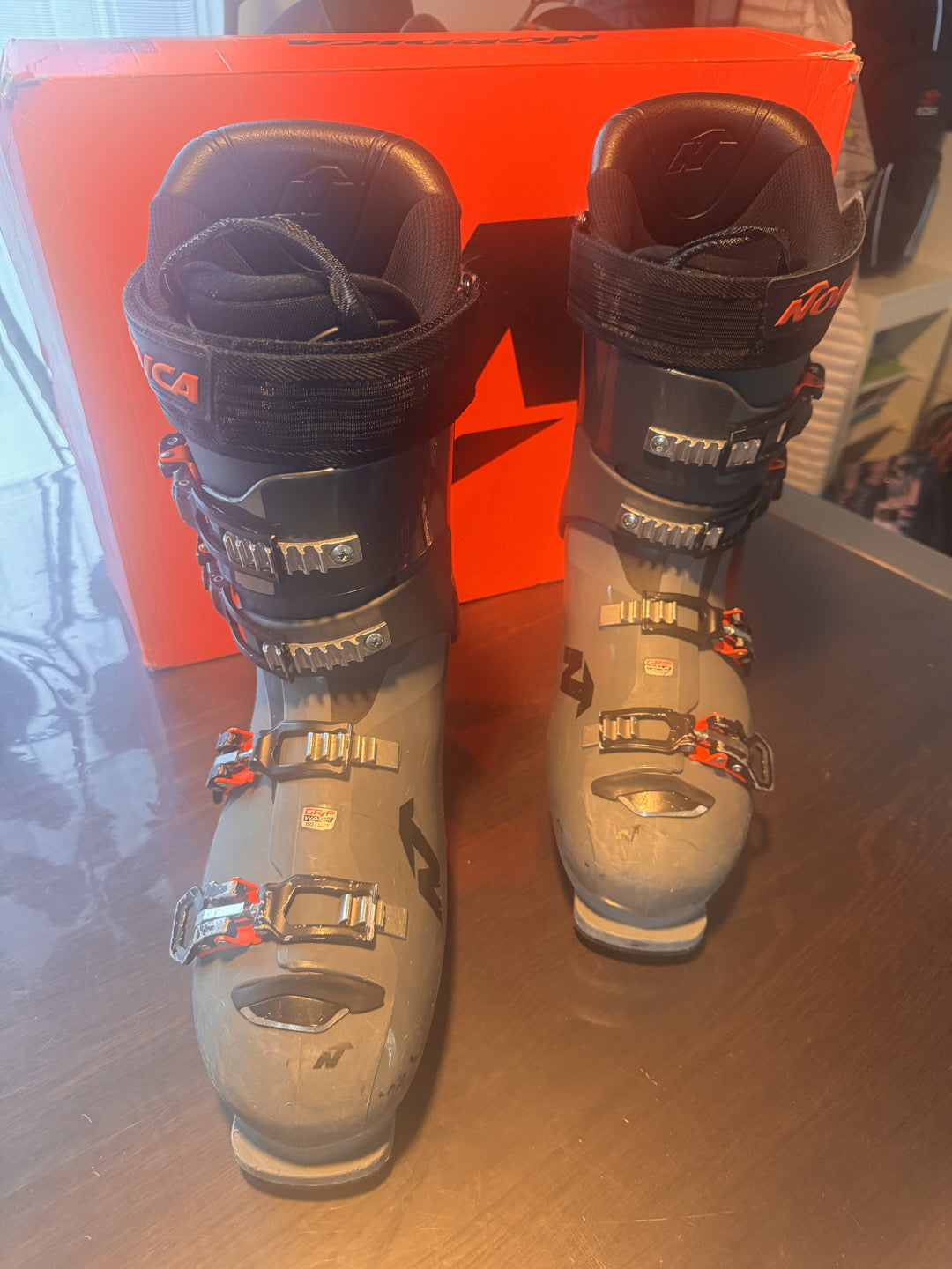 scarponi nordica Sportmachine 3 120 tg 30 / 31 usati
