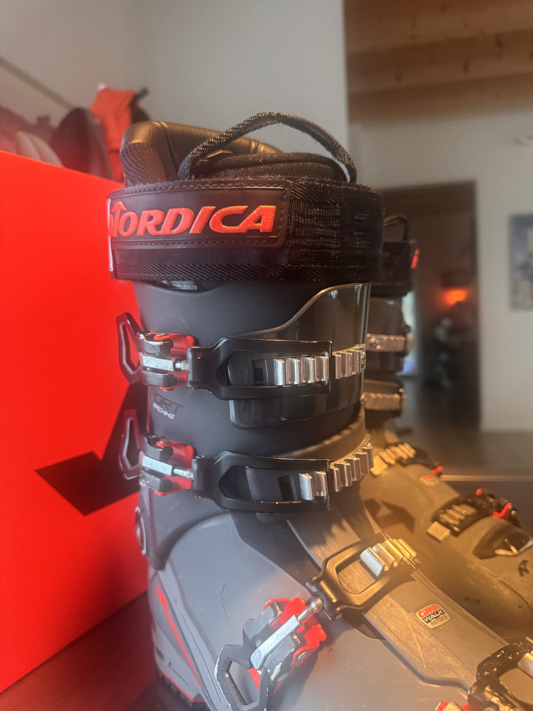 scarponi nordica Sportmachine 3 120 tg 30 / 31 usati