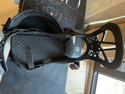 Tavola snowboard Drake 156cm wide con attacchi Union usata