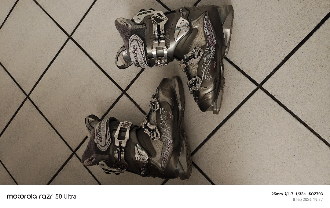 Scarponi Tecnica taglia 26.5 usati