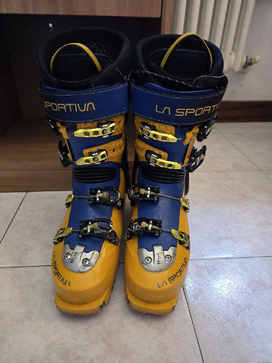 scarponi sci alpinismo La Sportiva taglia 27.5 usati