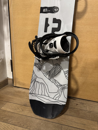 BLACKHOLE B1 freestyle Flat Rocker 152 F usata + Attacchi