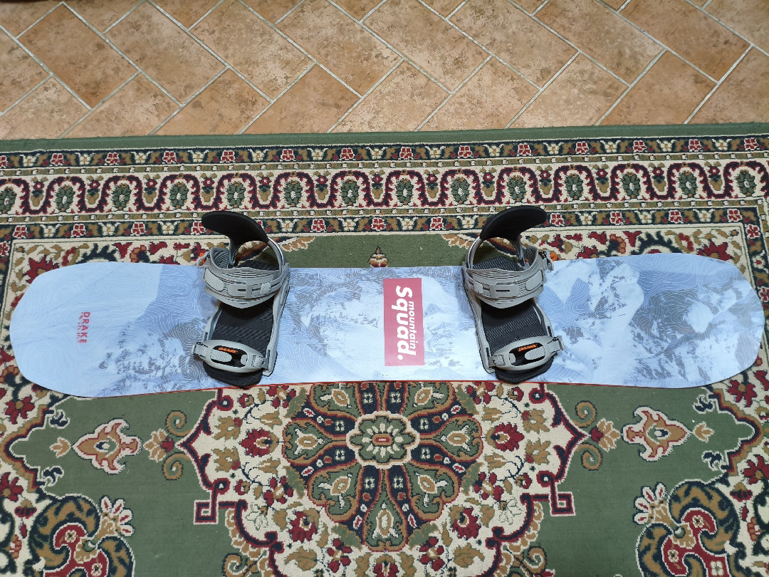 TAVOLA SNOWBOARD DRAKE SQUAD FF MOUNTAIN 156 + attacchi Drake