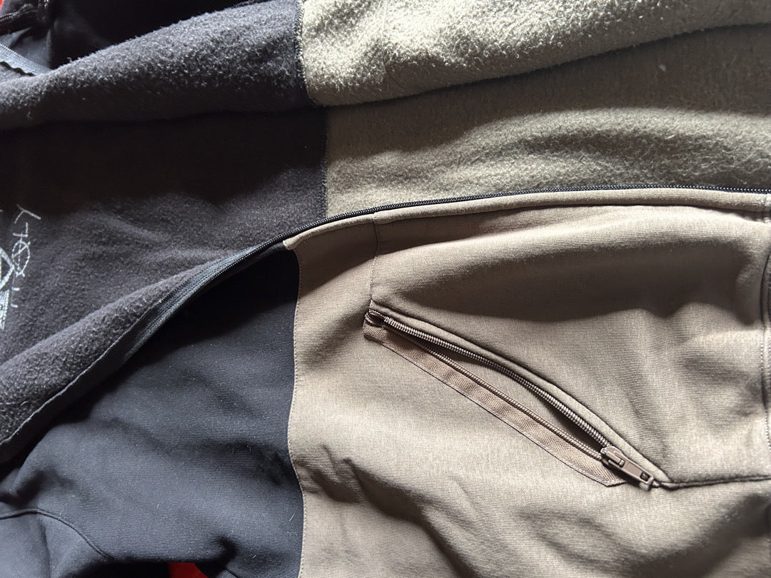 felpa snow ADE clothing L usata