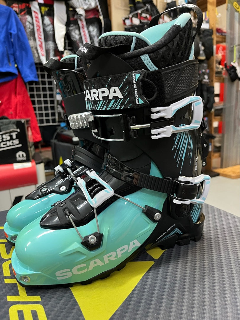 Scarpa GEA tg 24 NUOVI Scarponi scialpinismo donna