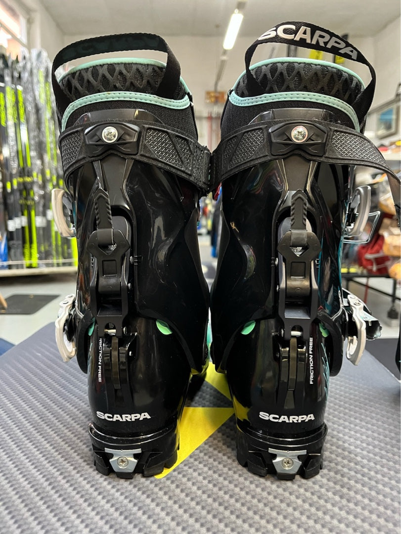 Scarpa GEA tg 24 NUOVI Scarponi scialpinismo donna