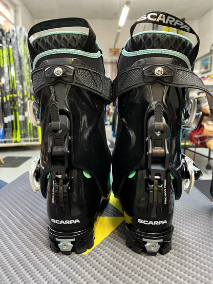 Scarpa GEA tg 24 NUOVI Scarponi scialpinismo donna