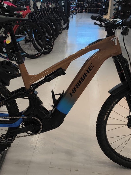 E-MTB enduro full Haibike Hybe CF9 tg. M usata