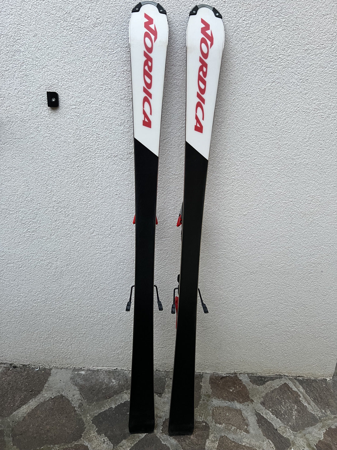 Sci Nordica Dobermann Pro SL J 141cm usato