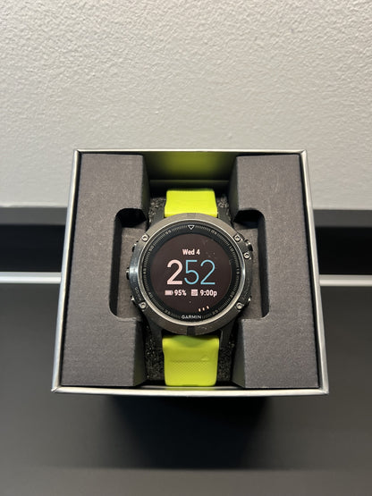 Garmin Fenix 5 47mm usato