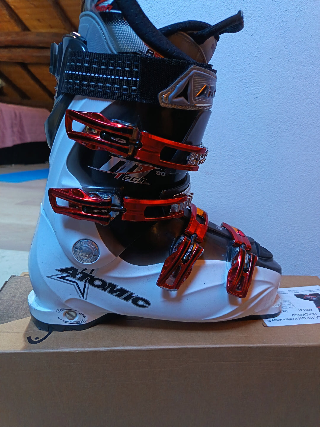 scarpone sci Atomic Tech 80 usato