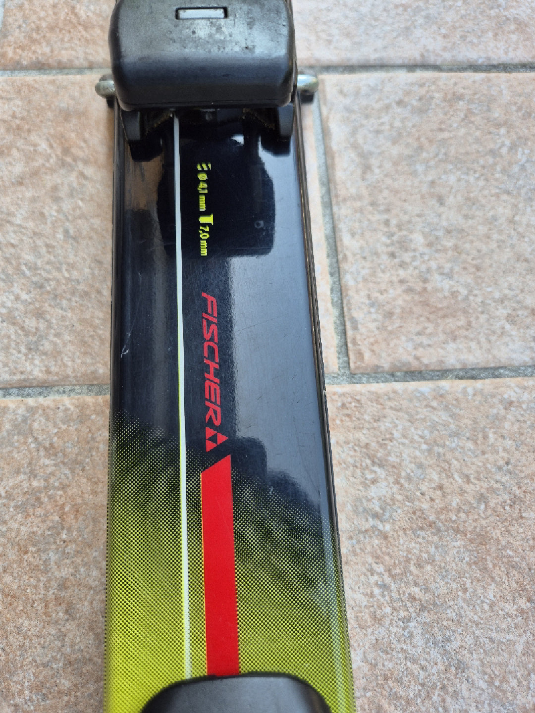 Sci Fischer race 120cm r 10 usato