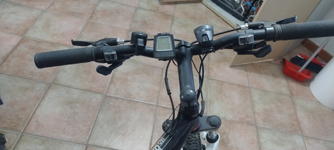 Biciclette nuove usate per tre uscite taglia M-L usata