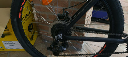 Biciclette nuove usate per tre uscite taglia M-L usata