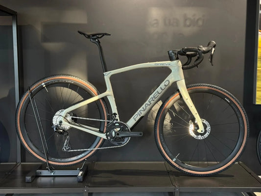 Gravel Pinarello GREVIL F1 Shimano GRX 2026 Tg 53 NUOVA