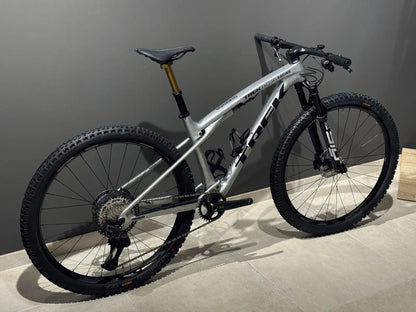 Trek Supercaliber Gen2 Shimano XT Di2 2025 tg M/L usata