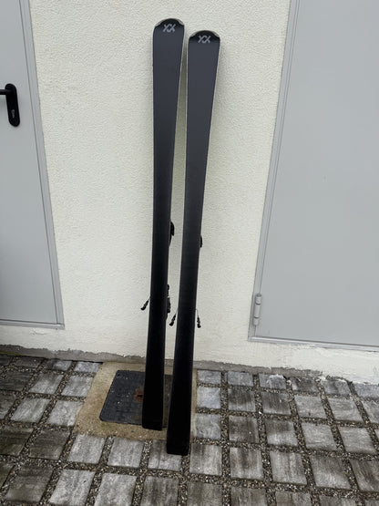 Sci Volkl SRX Racetiger 2024 r15 176cm usati