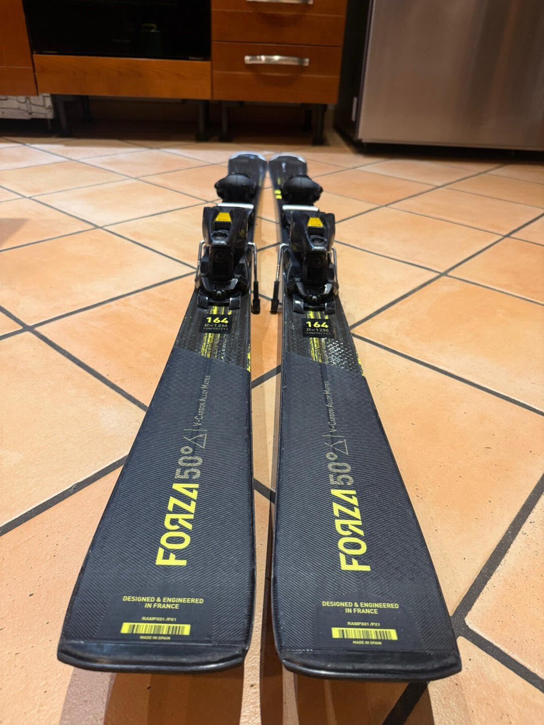 Sci Rossignol “Forza 50” 2025 misura 164 cm r12 usati