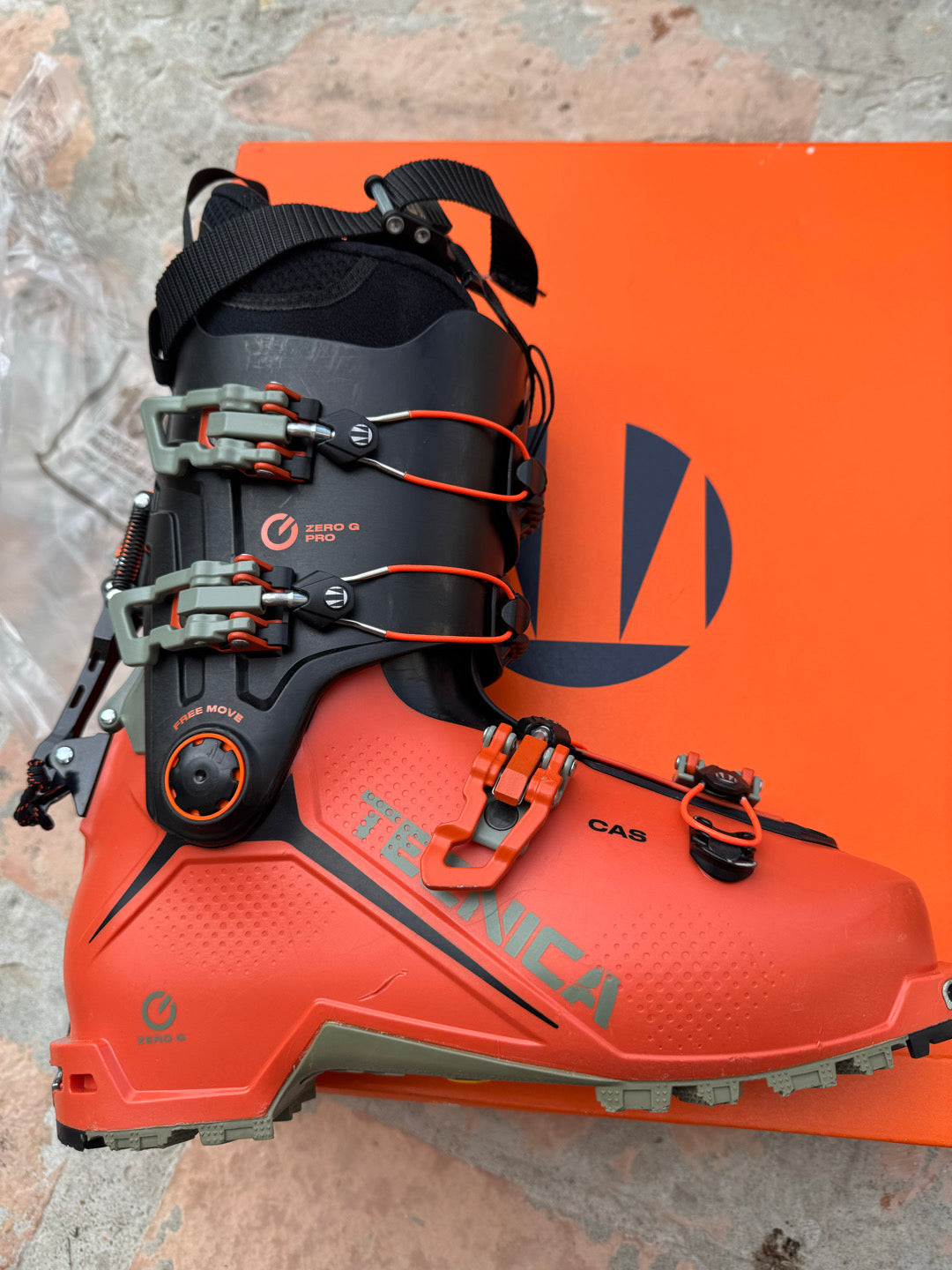 Scarponi Tecnica zero g tour pro tg. 26.5 usati